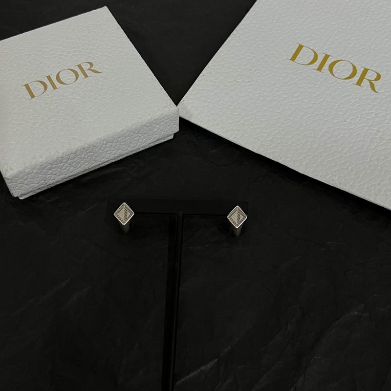 Dior Earring 06lyr640